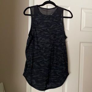 Lululemon Sculpt top size 6